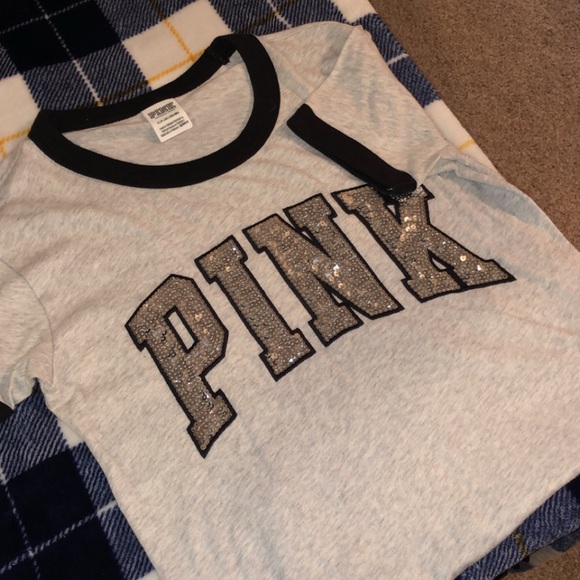 Clothes - Picture 15 of 16